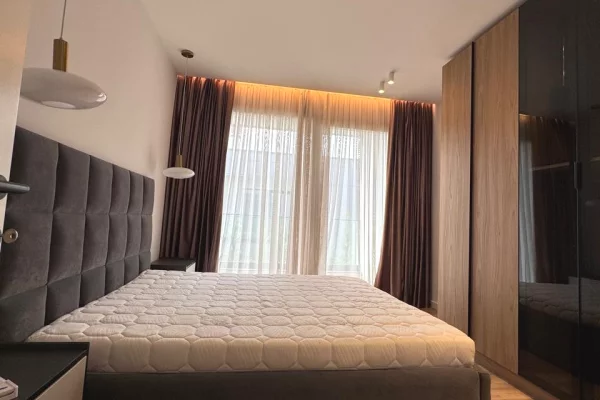 Shtepi me qera Apartament ne Tirane, 3+1, Mobilimi E mobiluar, Pagesa 3,000  Euro.