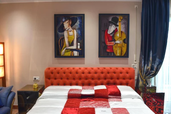Shtepi me qera Apartament ne Tirane, 2+1, Mobilimi E mobiluar, Pagesa 2,000  Euro.