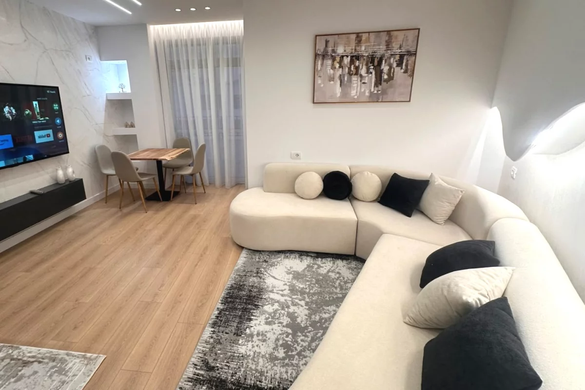 Shtepi ne shitje Apartament ne Tirane, 1+1, Mobilimi E mobiluar, Pagesa 11,500,000  Leke.
