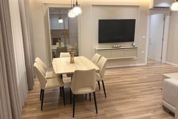 Shtepi me qera Apartament ne Tirane, 2+1, Mobilimi E mobiluar, Pagesa 90,000  Leke.