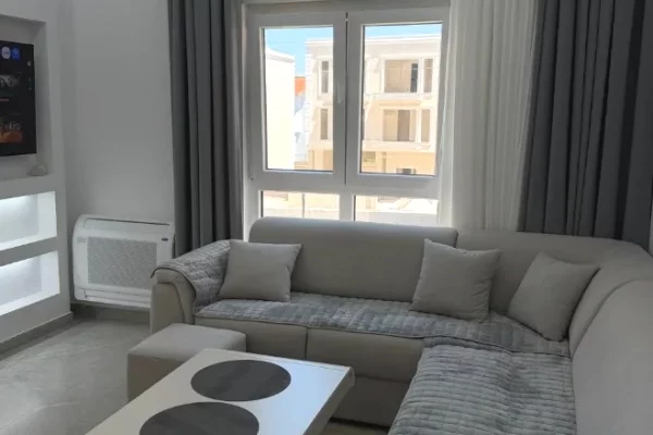 📌 JEPET ME QIRA APARTAMENT 1+1 – SAUK