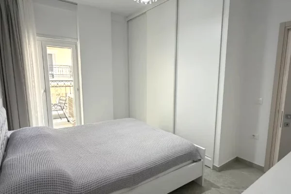 Shtepi me qera Apartament ne Tirane, 1+1, Mobilimi E mobiluar, Pagesa 600  Euro.