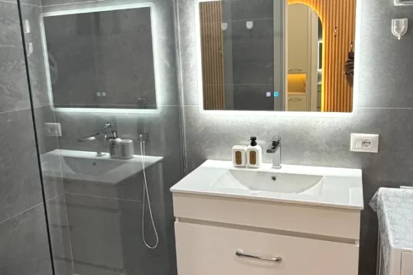 Shtepi me qera Apartament ne Tirane, 1+1, Mobilimi E mobiluar, Pagesa 600  Euro.