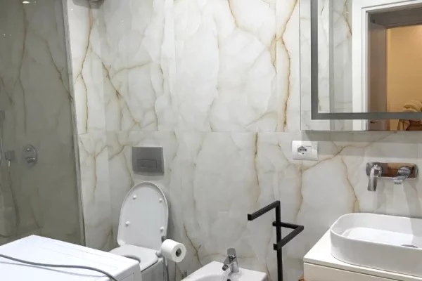 Shtepi me qera Apartament ne Tirane, 2+1, Mobilimi E mobiluar, Pagesa 75,000  Leke.