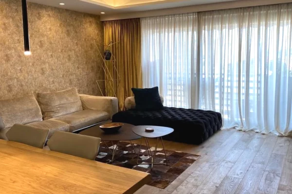 Shtepi me qera Apartament ne Tirane, 2+1, Mobilimi E mobiluar, Pagesa 2,500  Euro.