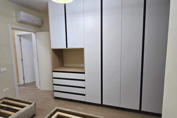 Shtepi me qera Apartament ne Tirane, 2+1, Mobilimi E mobiluar, Pagesa 1,200  Euro.