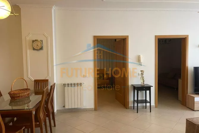 Shtepi me qera Apartament ne Tirane, 2+1, Mobilimi E mobiluar, Pagesa 700  Euro.