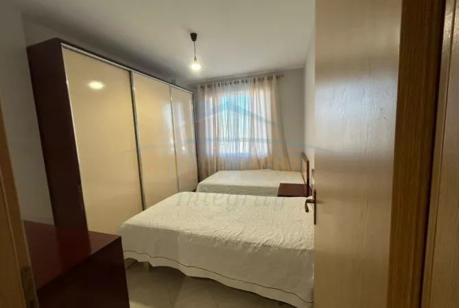 Shtepi me qera Apartament ne Tirane, 1+1, Mobilimi E mobiluar, Pagesa 500  Euro.