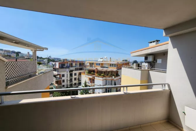 Shtepi me qera Apartament ne Tirane, 3+1, Mobilimi E mobiluar, Pagesa 1,100  Euro.