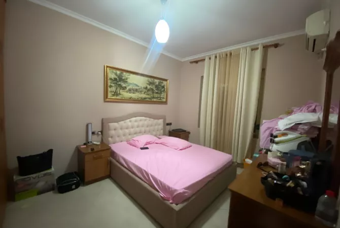 Shtepi me qera Apartament ne Tirane, 1+1, Mobilimi E mobiluar, Pagesa 550  Euro.