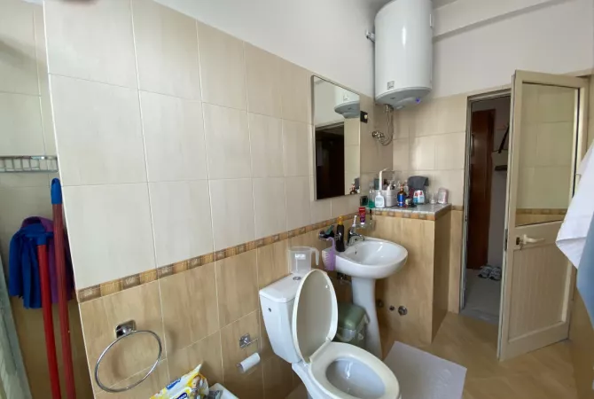 Shtepi me qera Apartament ne Tirane, 1+1, Mobilimi E mobiluar, Pagesa 550  Euro.