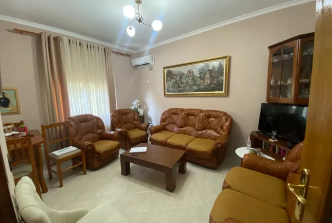 Qira, Apartament 1+1, Myslym Shyri, Tiranë