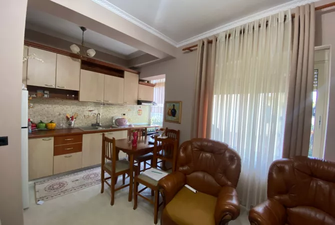 Shtepi me qera Apartament ne Tirane, 1+1, Mobilimi E mobiluar, Pagesa 550  Euro.