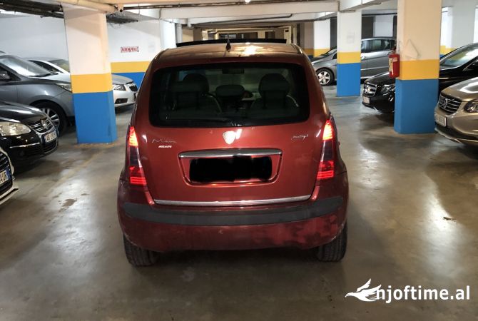 Auto in Vendita a Tirana, Lancia, 2005 Diesel,Kambio Manual Pagamento 200,000  Leke.