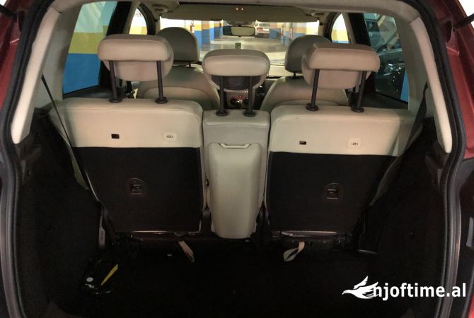 Auto in Vendita a Tirana, Lancia, 2005 Diesel,Kambio Manual Pagamento 200,000  Leke.