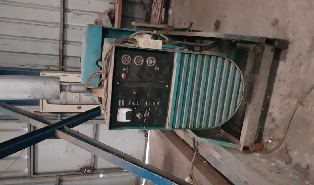 Shitet gjeneratori ose motorri Traktori John Deer