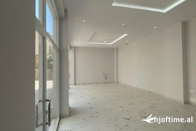 Business Property in Sale 1+1 in Tirana - 260,000 Euro