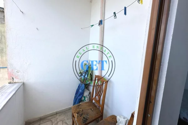 Shtepi ne shitje Apartament ne Durres, 1+1, Mobilimi E mobiluar, Pagesa 65,000  Euro.
