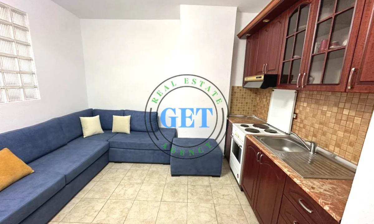 Shtepi ne shitje Apartament ne Durres, 1+1, Mobilimi E mobiluar, Pagesa 65,000  Euro.