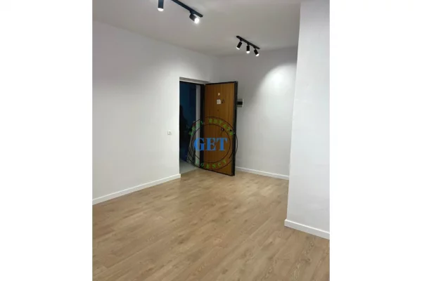 Shtepi ne shitje Apartament ne Durres, 1+1, Mobilimi Bosh, pa mobiluar, Pagesa 75,000  Euro.