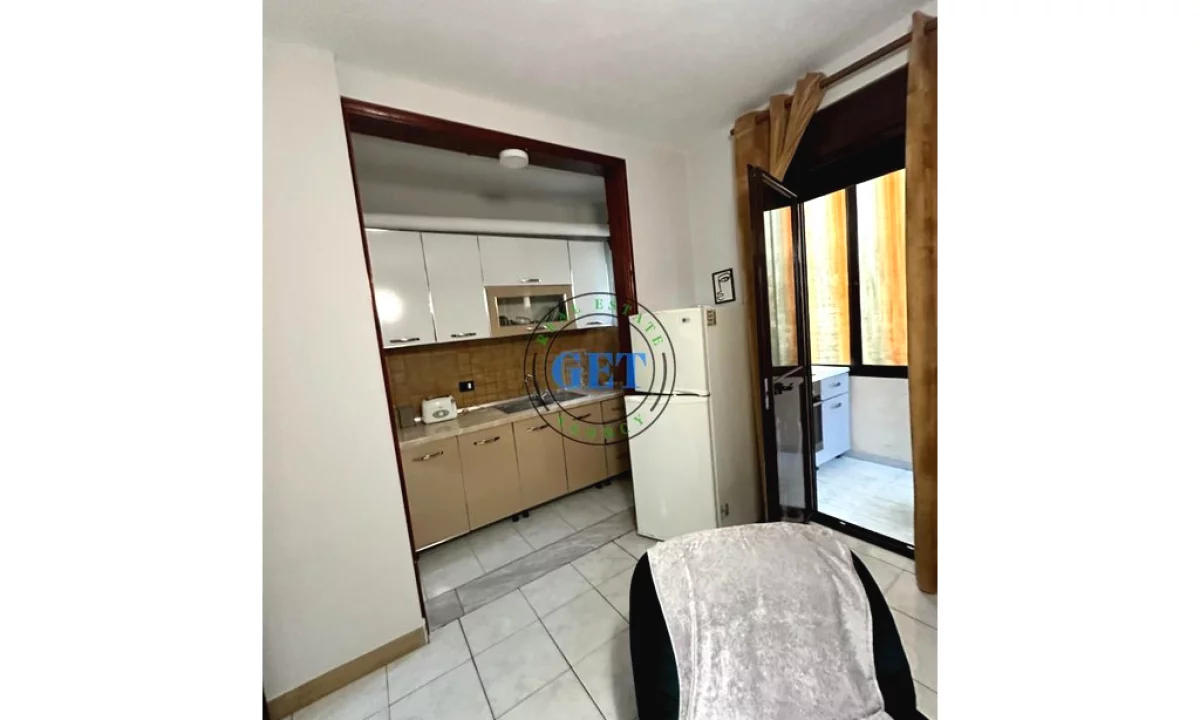 Shtepi me qera Apartament ne Durres, 1+1, Mobilimi E mobiluar, Pagesa 300  Euro.