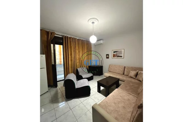 Shtepi me qera Apartament ne Durres, 1+1, Mobilimi E mobiluar, Pagesa 300  Euro.