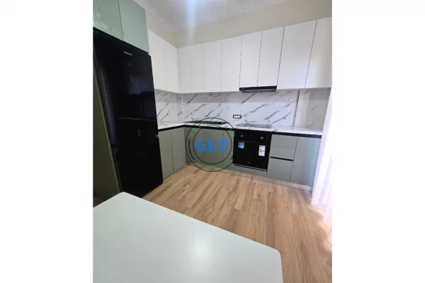 Shtepi ne shitje Apartament ne Durres, 2+1, Mobilimi E mobiluar, Pagesa 125,000  Euro.