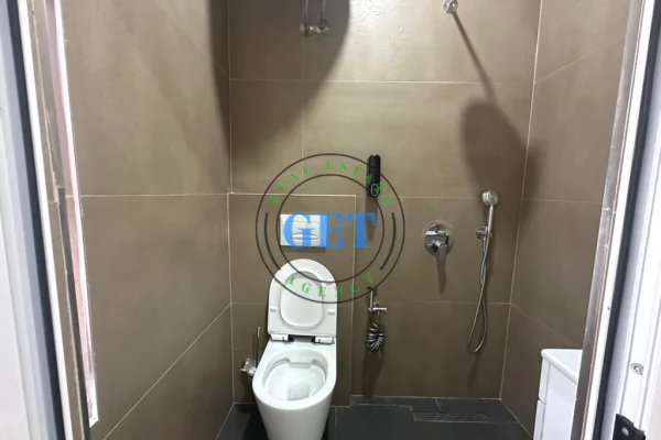 Jepet me qira hotel i mobiluar plotesisht ne qender te Durresit