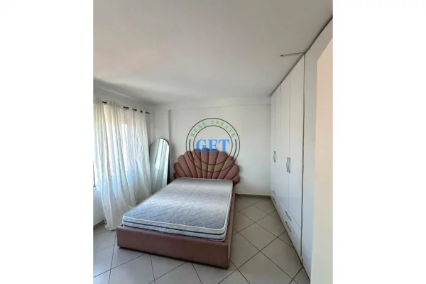 Shtepi me qera Apartament ne Durres, 2+1, Mobilimi E mobiluar, Pagesa 280  Euro.