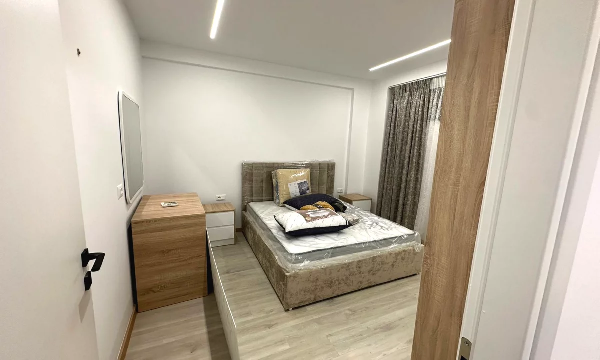 Shtepi me qera Apartament ne Tirane, 1+1, Mobilimi E mobiluar, Pagesa 500  Euro.