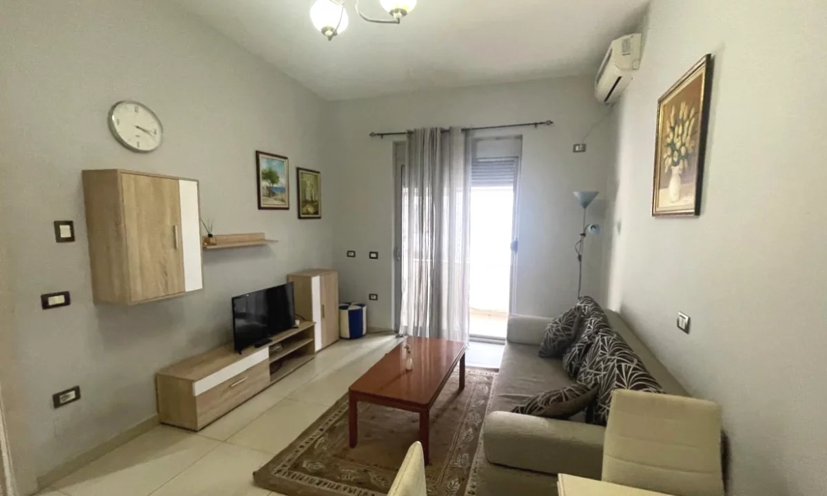 Shtepi me qera Apartament ne Tirane, 1+1, Mobilimi E mobiluar, Pagesa 45,000  Leke.