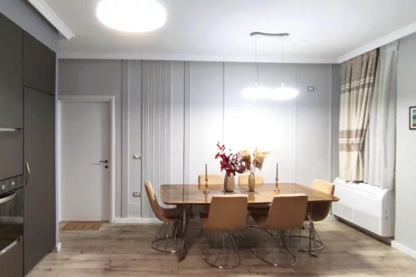 Shtepi me qera 2+1 ne Tirane - 600 Euro