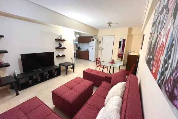Shtepi me qera 2+1 ne Tirane - 650 Euro
