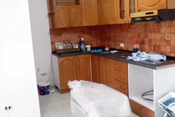 Shtepi me qera 1+1 ne Tirane - 40,000 Leke