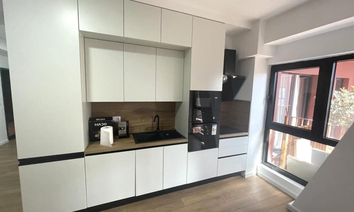 Apartament 2+1 me qera ,per zyre