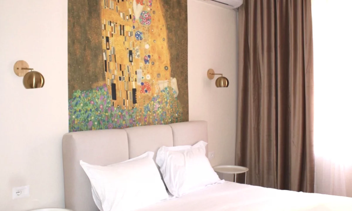 Shtepi me qera Apartament ne Tirane, 2+1, Mobilimi E mobiluar, Pagesa 1,100  Euro.