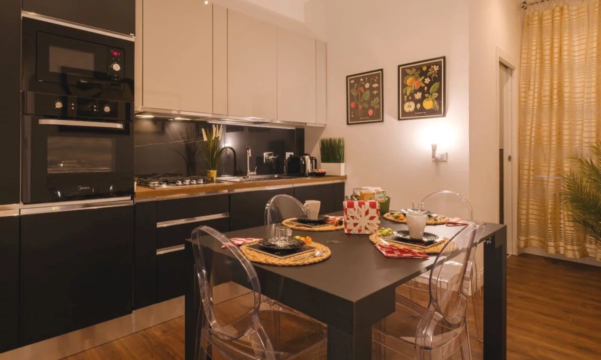 Shtepi me qera Apartament ne Tirane, 2+1, Mobilimi E mobiluar, Pagesa 700  Euro.