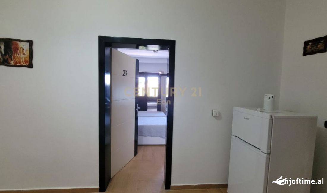 SHITET HOTEL ME PISHINE NE SHKALLNUR!