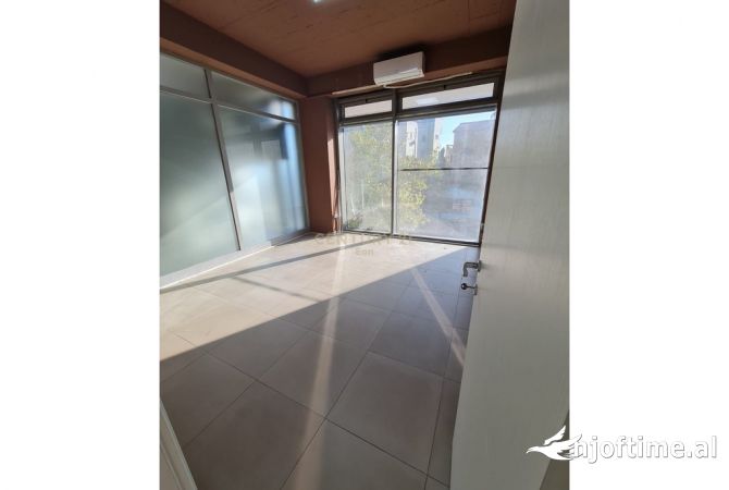 Shitet Hapesire Biznesi ne Durres, "Port View" 200,000 Euro