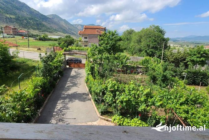 Villa di lusso in vendita a Koriza 7+1, SemiArredato