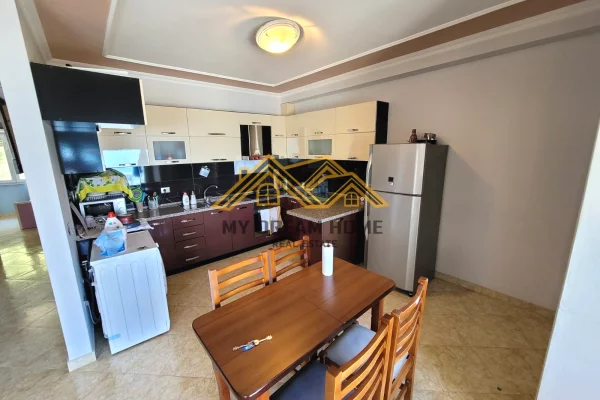 Appartamento in affitto a Durazzo 2+1, Arredato