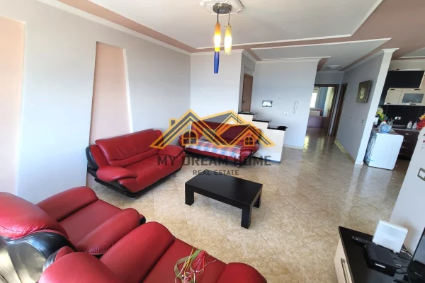 Appartamento in affitto a Durazzo 2+1, Arredato