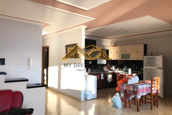 Appartamento in affitto a Durazzo 2+1, Arredato