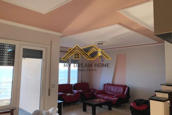 Appartamento in affitto a Durazzo 2+1, Arredato