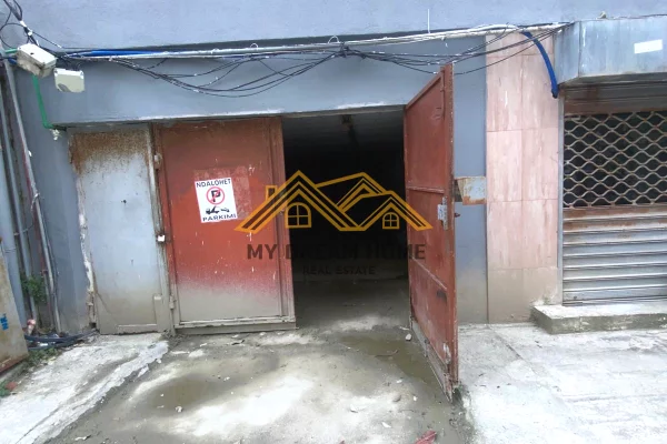 Appartamento in affitto a Durazzo Garsoniere, Vuoto