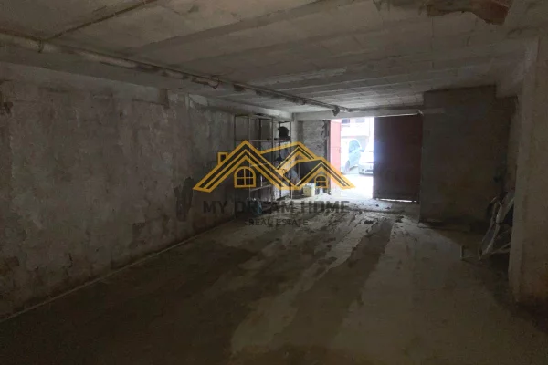 Appartamento in affitto a Durazzo Garsoniere, Vuoto