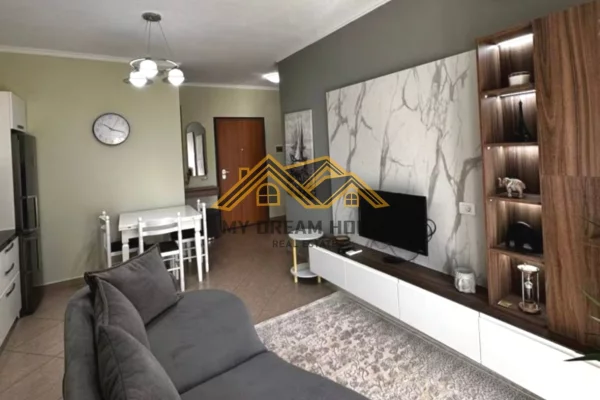 Shtepi me qera Apartament ne Durres, 1+1, Mobilimi E mobiluar, Pagesa 350  Euro.