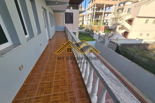 Shtepi me qera Apartament ne Durres, 6+1, Mobilimi Pjeserisht e mobiluar, Pagesa 900  Euro.