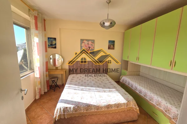 Shtepi me qera Apartament ne Durres, 1+1, Mobilimi E mobiluar, Pagesa 300  Euro.