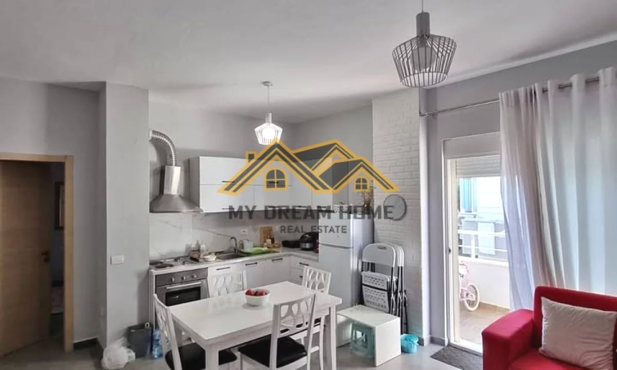 Shtepi ne shitje Apartament ne Durres, 1+1, Mobilimi E mobiluar, Pagesa 115,000  Euro.